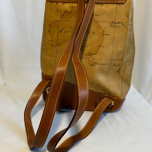 ALVIERO MARTINI 1A Classe Geo Collection Leather Flap Magnetic Closure Backpack main image 7
